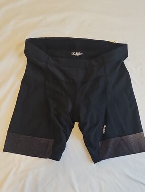SUGOI Women's Black Bike Shorts - EVOLUTION ZAP SHORTS